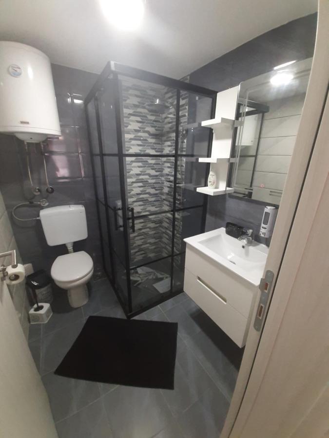 Adrijana 2 Apartmani Vrnjacka Banja Luaran gambar